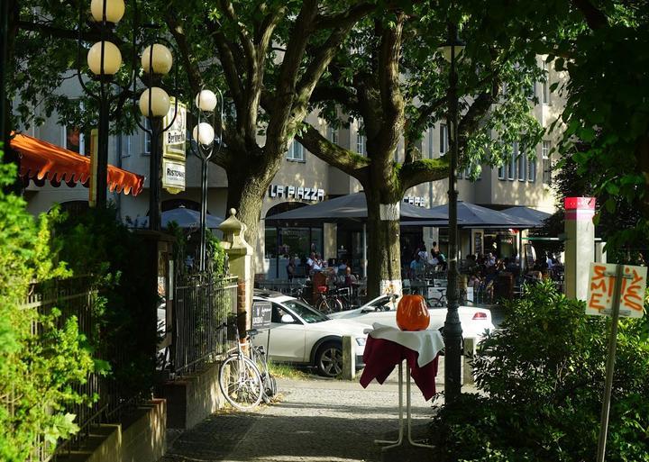 Eiscafe La Piazza