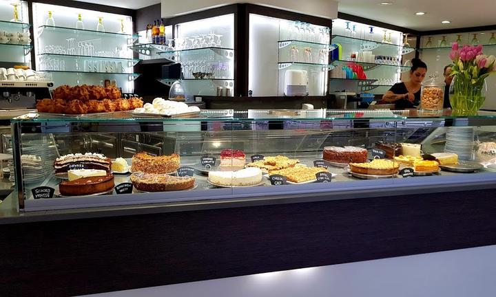 Eiscafe La Piazza