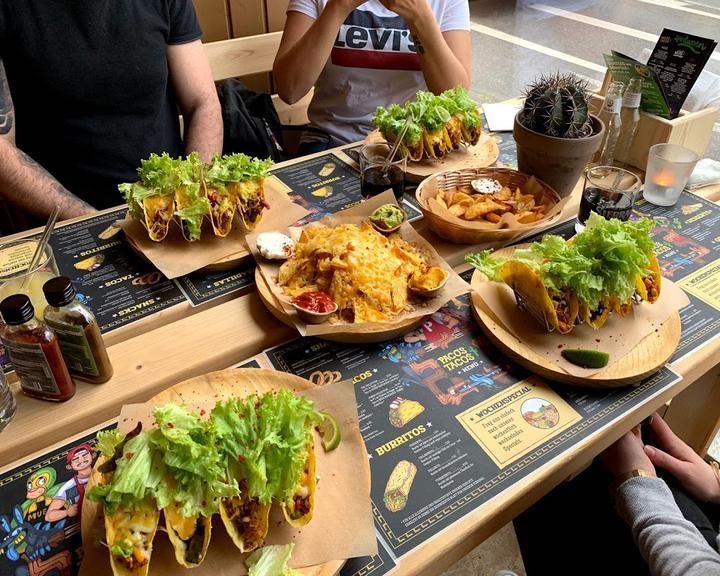 Paco's Tacos