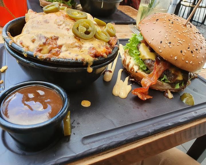 Dulf's Burger (Karo)