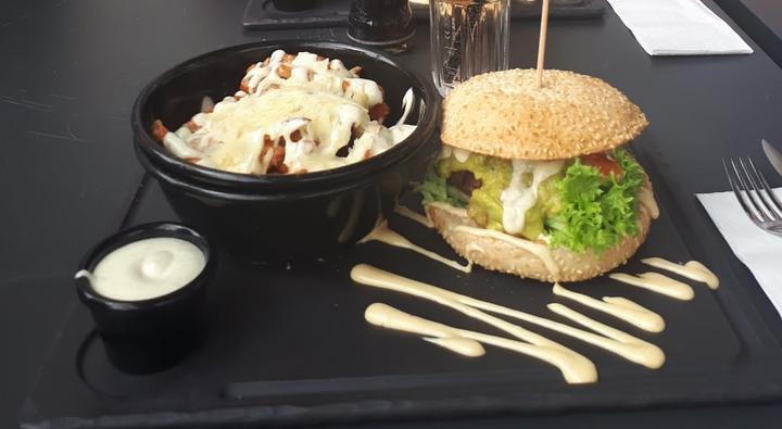 Dulf's Burger (Karo)