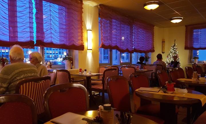 Cafe Diana
