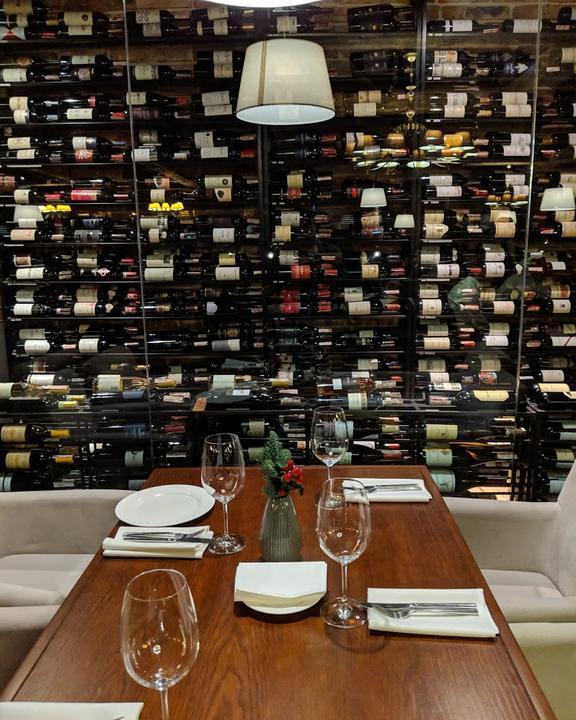 Vino & Basilico