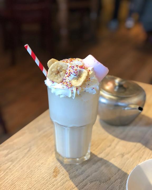 Crocodil Cafe & Kneipe