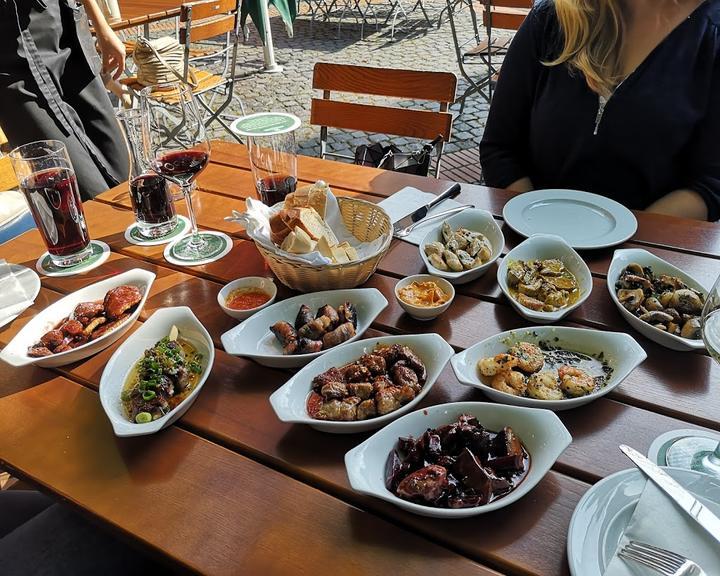 Mueller Bistro & Café