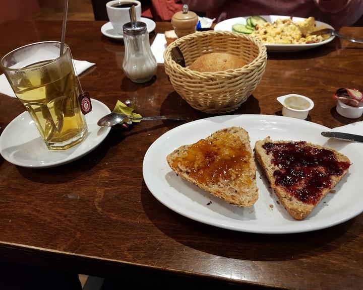 Bäckerei Cafe Tuna