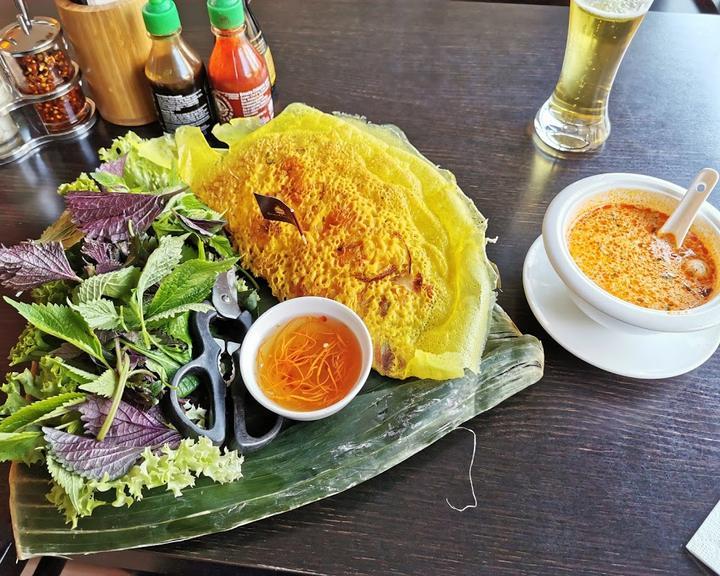Saigon Com Nieu