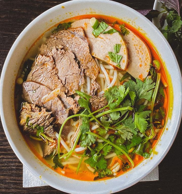 Saigon Com Nieu