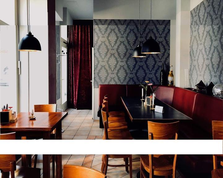 Cafe Lutetia
