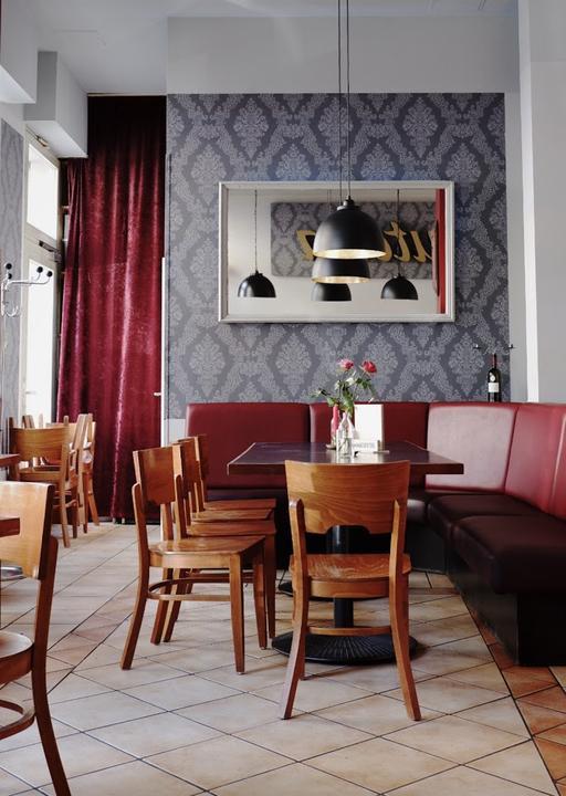 Cafe Lutetia