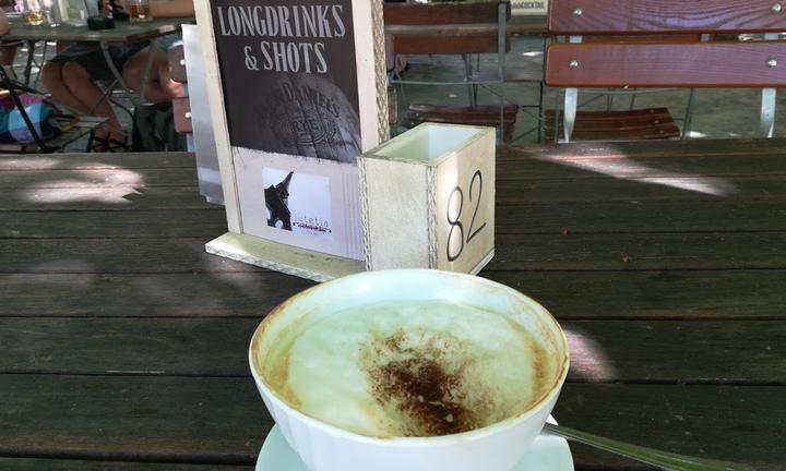 Cafe Lutetia