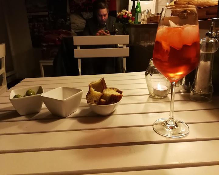 Rossosiena Vino E Cucina