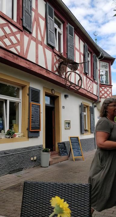 Gasthaus zum Halbmond