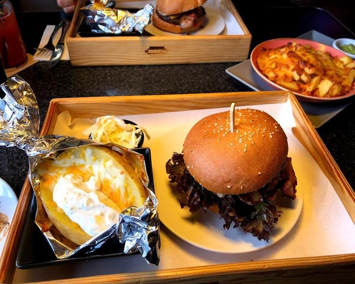 Moe's Roadhouse
