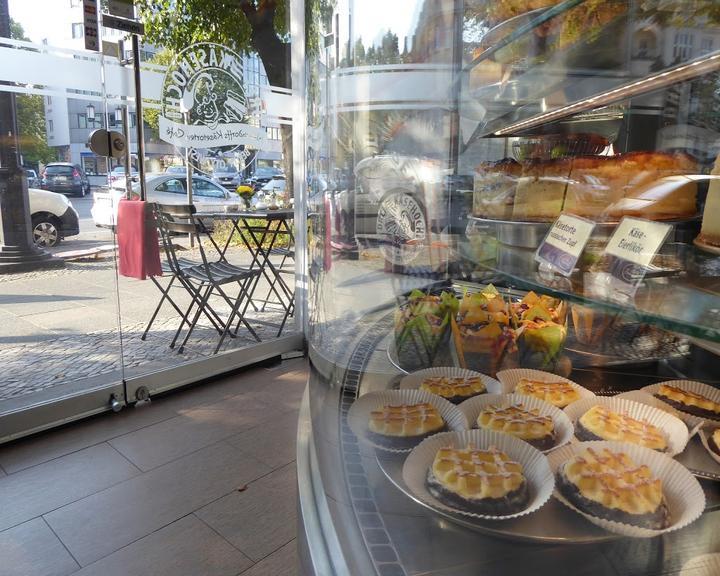 Café Dreikäsehoch
