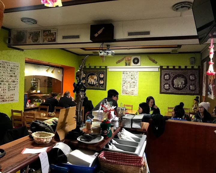 Som-Tam Siam Food