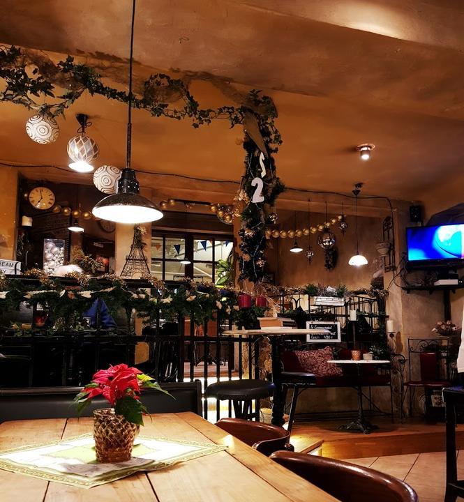 Bistro Einstein