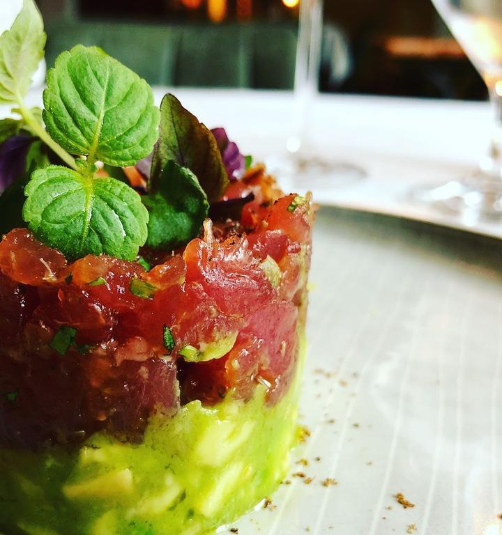 Sparkling Bistro