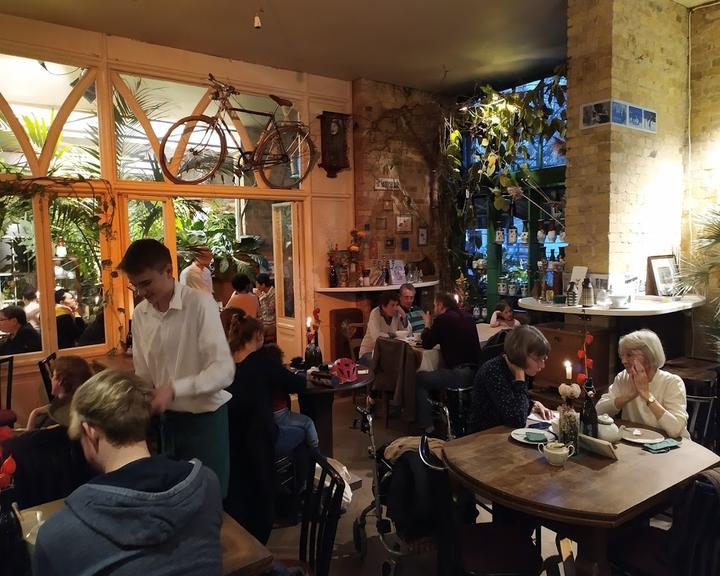 CAFE Gestern, Heute & Morgen