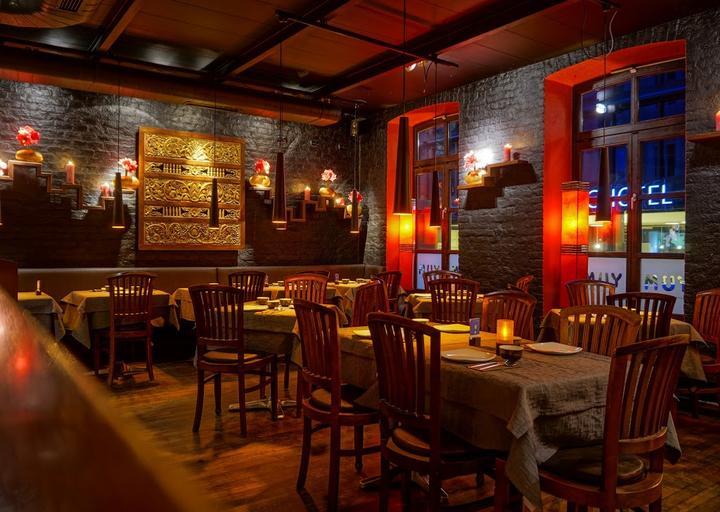Yum - Thai Kitchen & Bar
