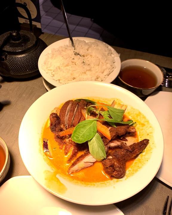 Yum - Thai Kitchen & Bar