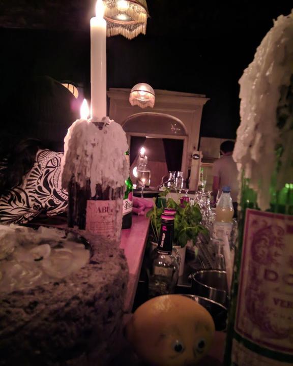 Hugo Ball - Flammerie & Bar