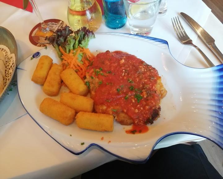 Theo' s Taverna