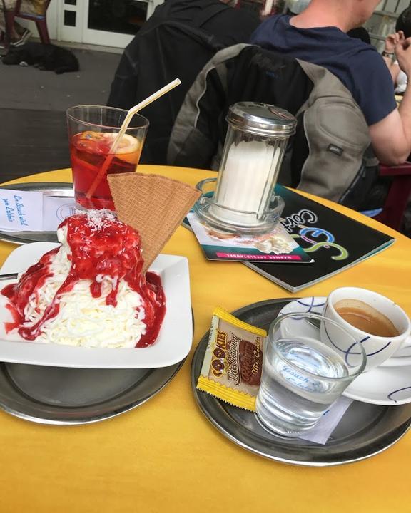 Eis Cafe Cortina