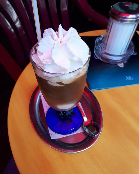Eis Cafe Cortina
