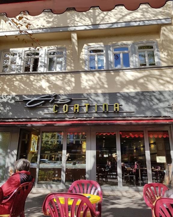 Eis Cafe Cortina