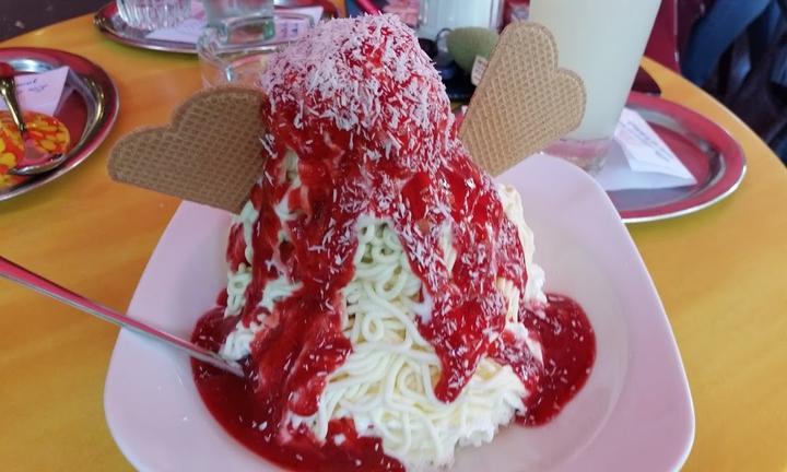 Eis Cafe Cortina