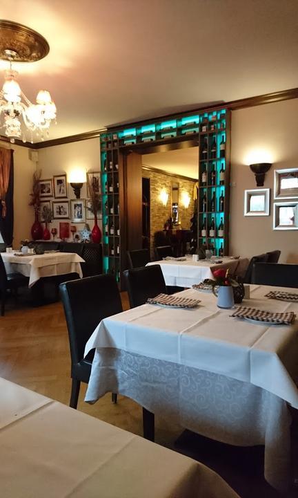 Restaurant Epavlis