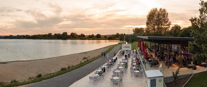 Cafe Del Lago