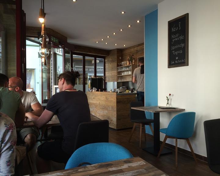 Emily's Wein Cafe