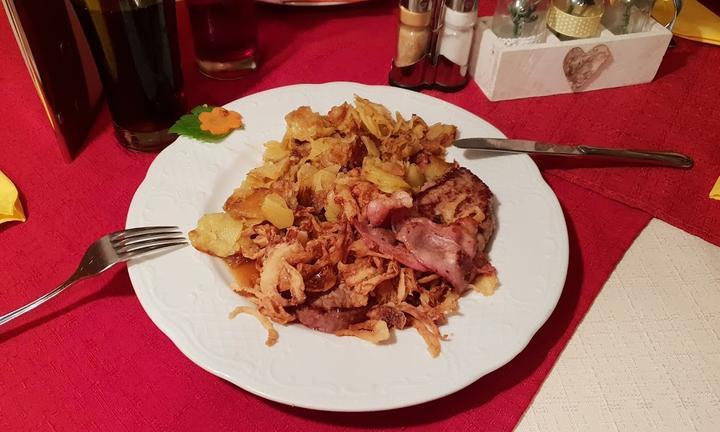Gasthaus Adler Sudtiroler Speckstube