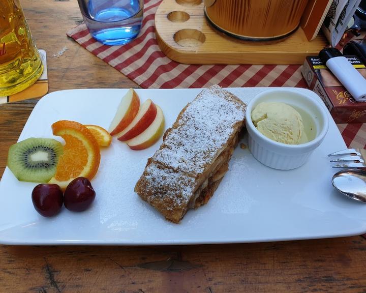 Gasthaus Adler Sudtiroler Speckstube