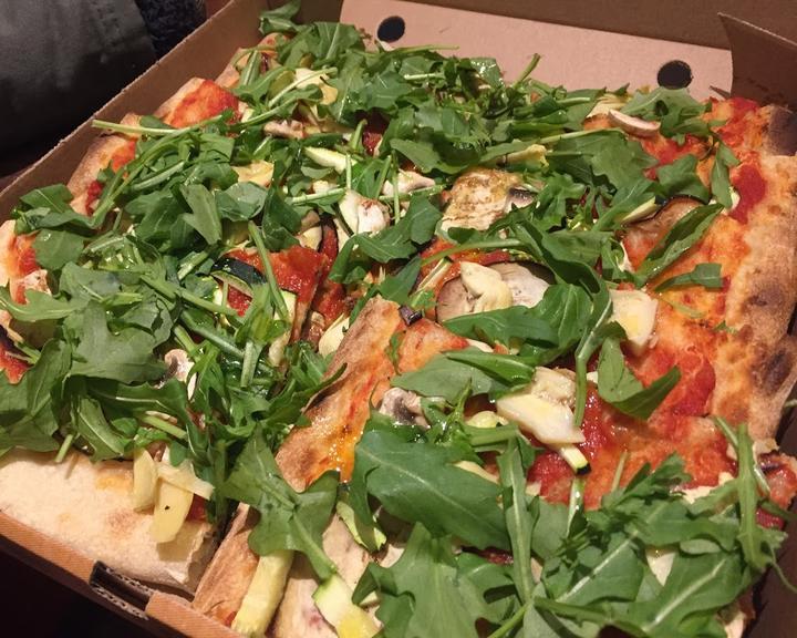 Mastro Pizza