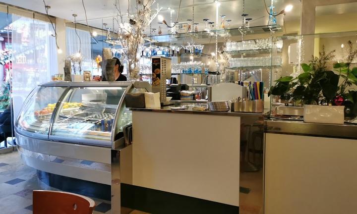 Eiscafe Dolomiten