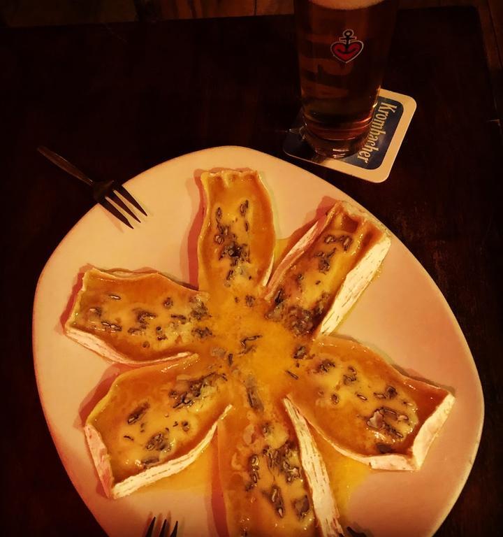 Cafe Piya