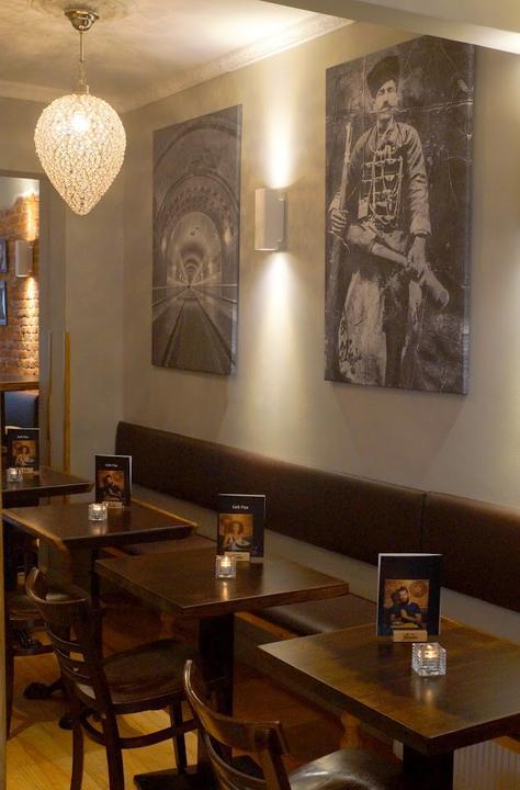 Cafe Piya