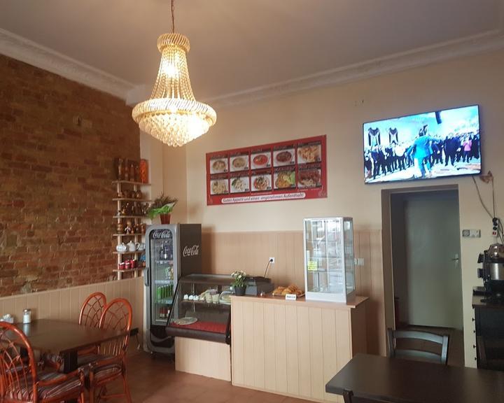 Cafe Pelmeni