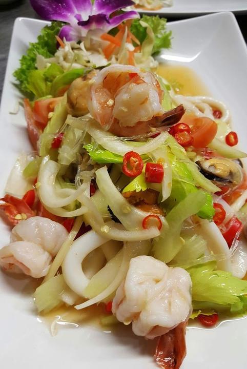Nakorn Luang Thai Restaurant