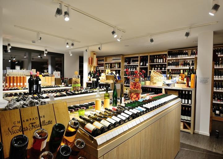 Vinothek Berlin Weinhandel and Weinbar