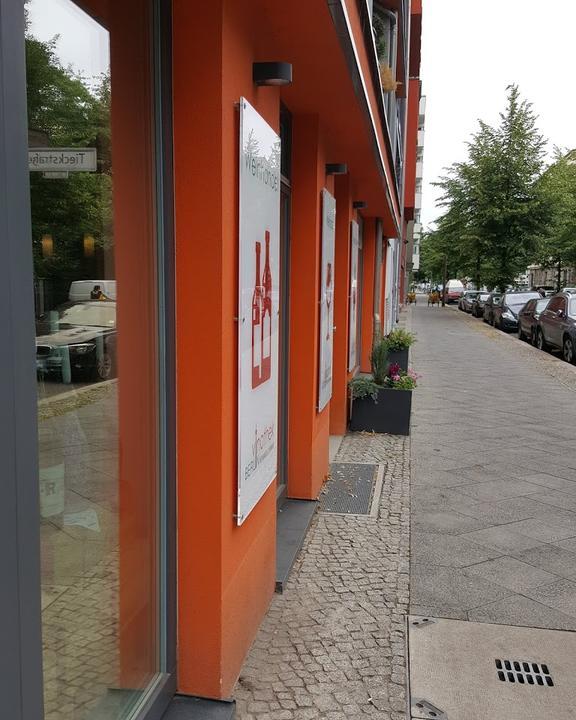 Vinothek Berlin Weinhandel and Weinbar