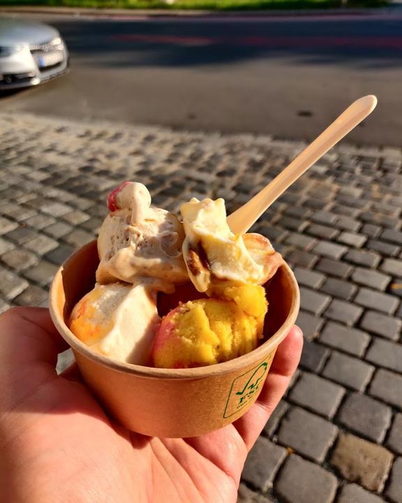 Die Kleine Eismanufaktur