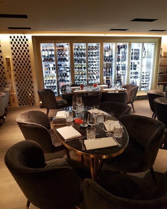H'ugo's Pizza-Bar-Lounge