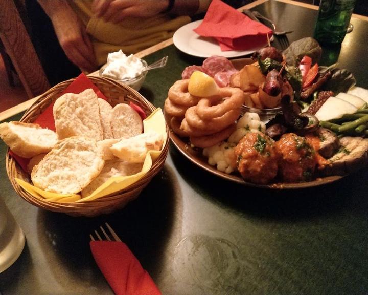 Rodolfo's Tapas