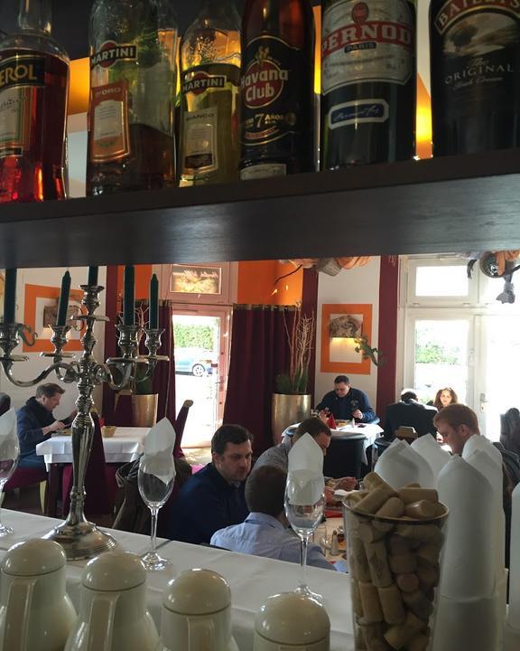 La Bodega Steakhaus & Cafe