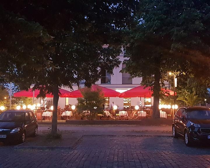 La Bodega Steakhaus & Cafe