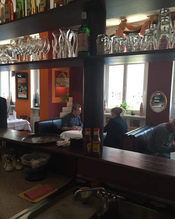 La Bodega Steakhaus & Cafe